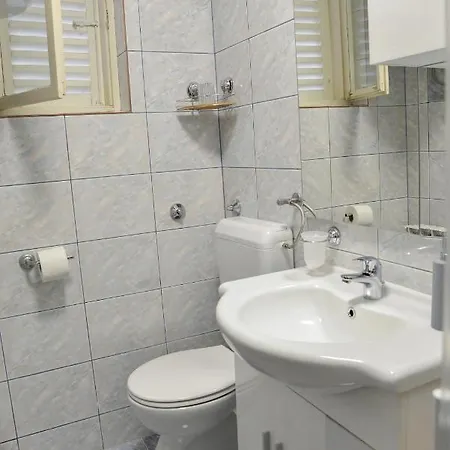 Summer Breeze Apartment *